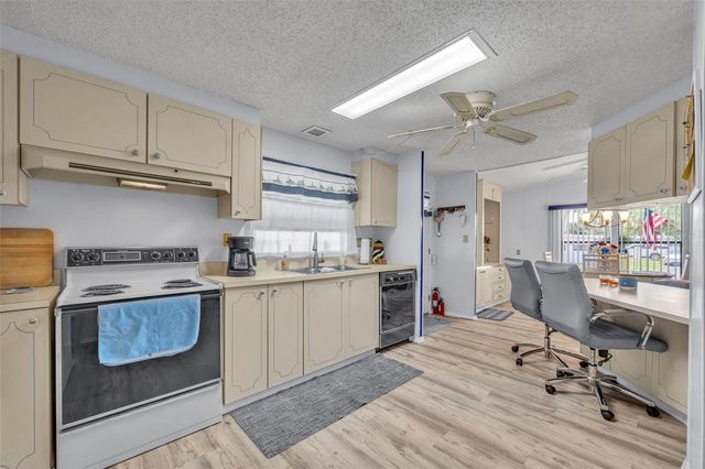 91 MAUNA LOA DRIVE, Leesburg, FL 34788
