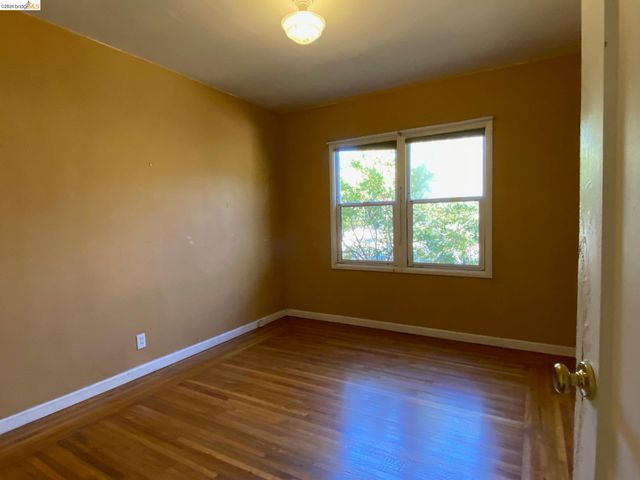 2814 Roosevelt Ave, Richmond, CA 94804