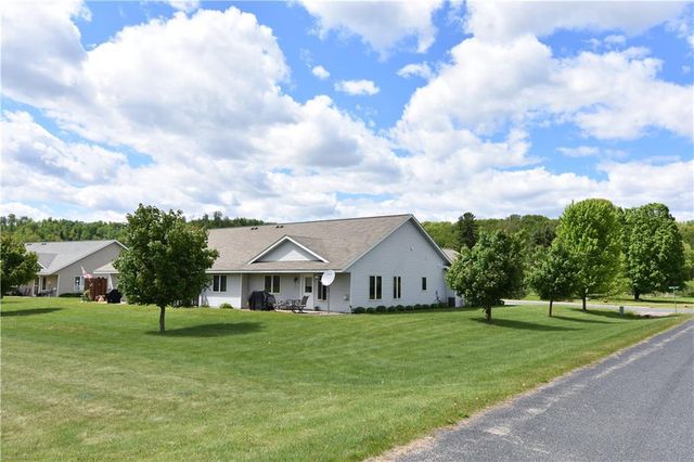101 Baileyville Court, Knapp, WI 54749