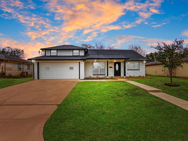 916 Kelley Drive, Everman, TX 76140