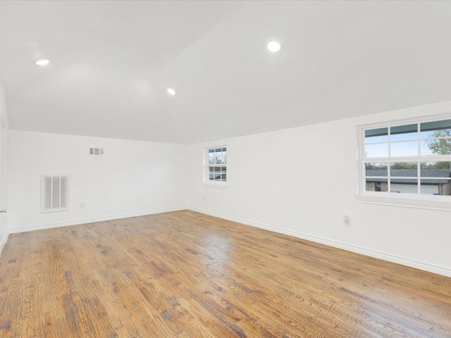 916 Kelley Drive, Everman, TX 76140