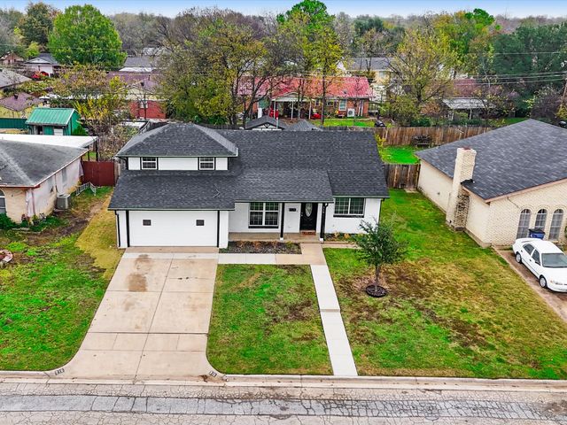 916 Kelley Drive, Everman, TX 76140