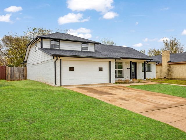 916 Kelley Drive, Everman, TX 76140