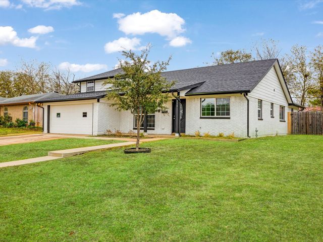 916 Kelley Drive, Everman, TX 76140