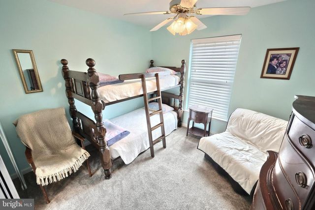 15 SEDGWICK DR, East Berlin, PA 17316