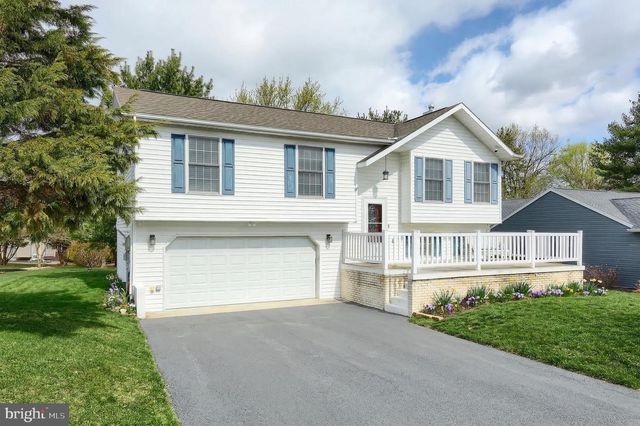 15 SEDGWICK DR, East Berlin, PA 17316
