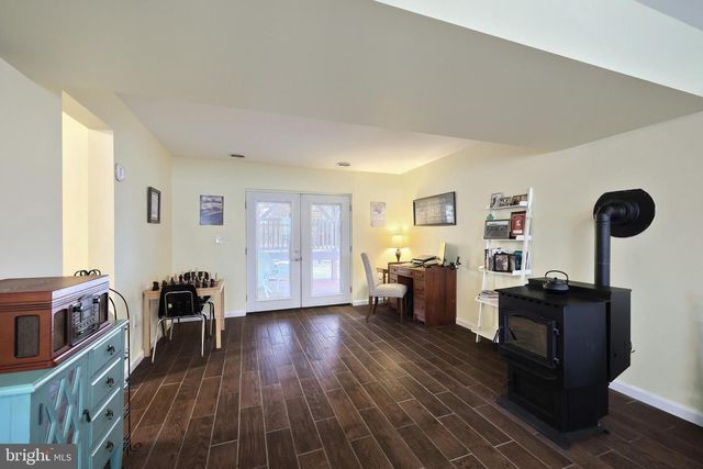 15 SEDGWICK DR, East Berlin, PA 17316