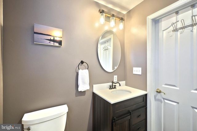 15 SEDGWICK DR, East Berlin, PA 17316