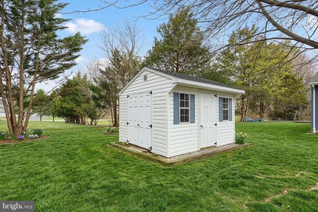 15 SEDGWICK DR, East Berlin, PA 17316