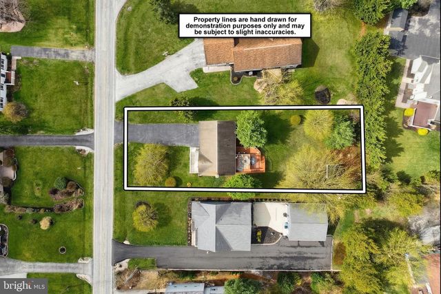 15 SEDGWICK DR, East Berlin, PA 17316