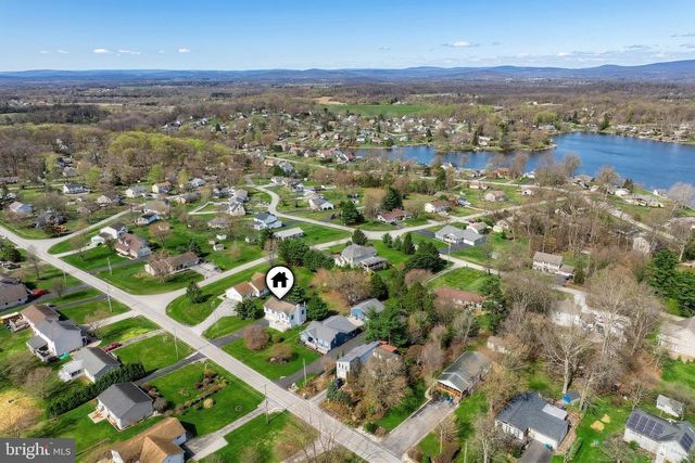 15 SEDGWICK DR, East Berlin, PA 17316