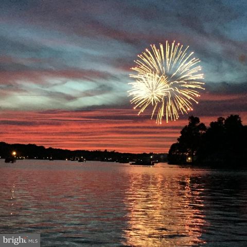 15 SEDGWICK DR, East Berlin, PA 17316