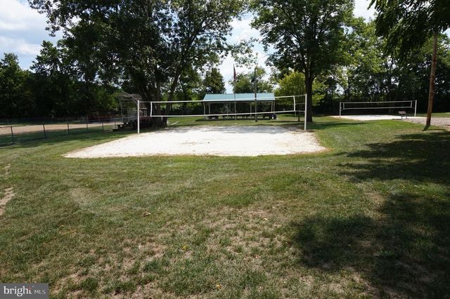 15 SEDGWICK DR, East Berlin, PA 17316