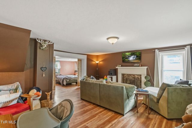 145 Stanley Valley Road, Rogersville, TN 37857