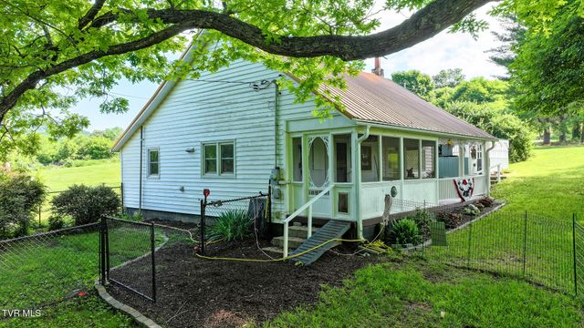 145 Stanley Valley Road, Rogersville, TN 37857