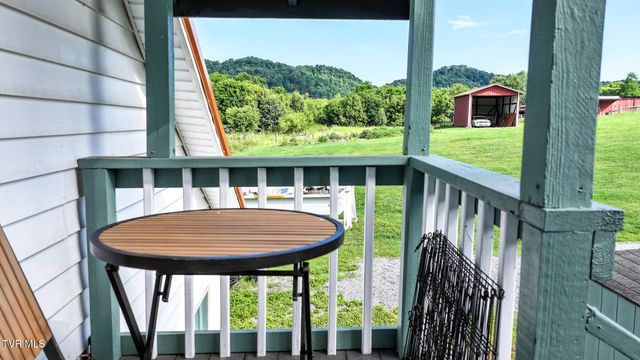 145 Stanley Valley Road, Rogersville, TN 37857