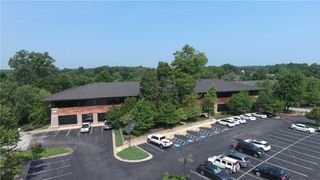 600 S 52nd Street, Rogers, AR 72758