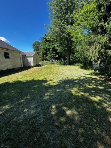 709 Huff Ave, Manville Boro, NJ 08835
