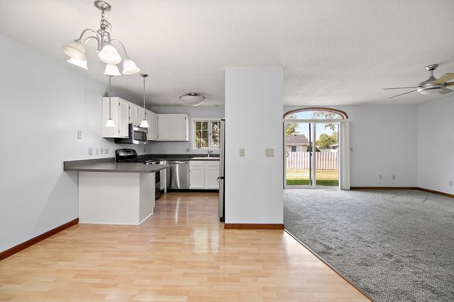 1372 Armour Road 1372, Bourbonnais, IL 60914