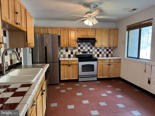 1512 WINTERBERRY DR, Arnold, MD 21012