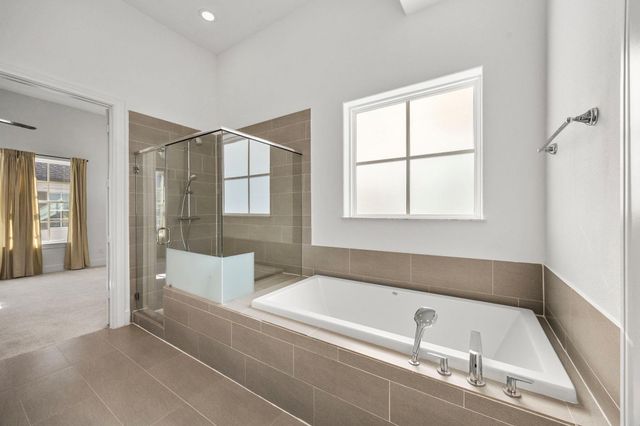 2234 Lou Ellen Lane D, Houston, TX 77018