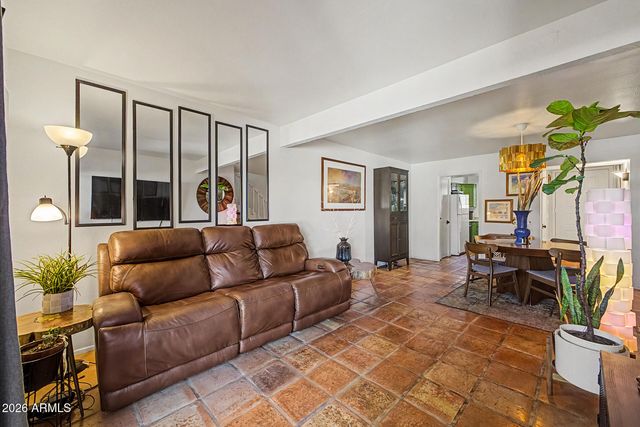 1127 E BELMONT Avenue, Phoenix, AZ 85020