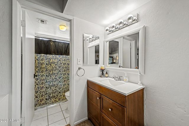 1127 E BELMONT Avenue, Phoenix, AZ 85020
