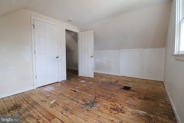 310 E CHURCH ST, Blackwood, NJ 08012