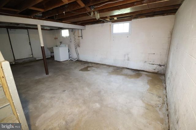 310 E CHURCH ST, Blackwood, NJ 08012