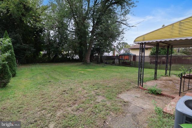 310 E CHURCH ST, Blackwood, NJ 08012