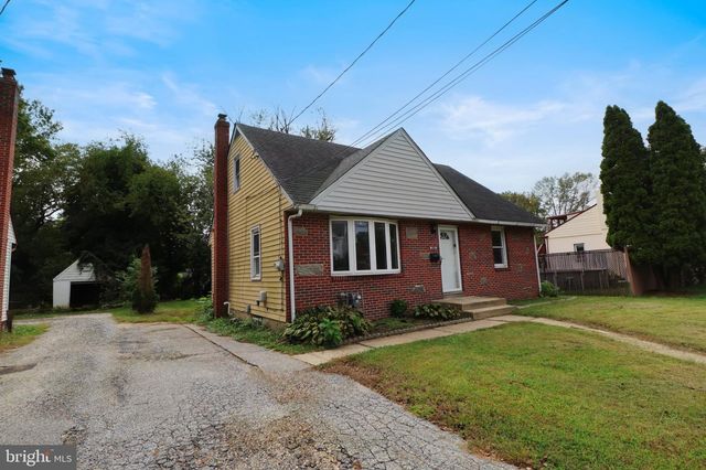 310 E CHURCH ST, Blackwood, NJ 08012