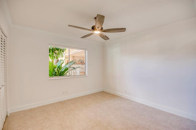 6865 Huntington Lane 105, Delray Beach, FL 33446