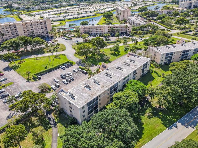 6865 Huntington Lane 105, Delray Beach, FL 33446