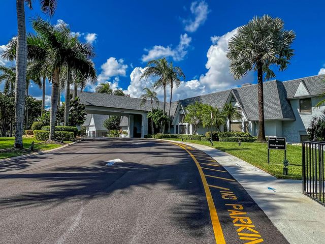 6865 Huntington Lane 105, Delray Beach, FL 33446