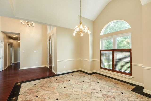 55 Mandevilla Court, Lake Jackson, TX 77566
