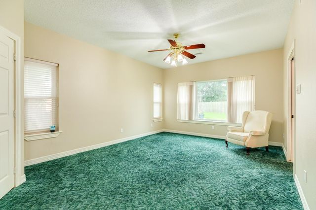 55 Mandevilla Court, Lake Jackson, TX 77566