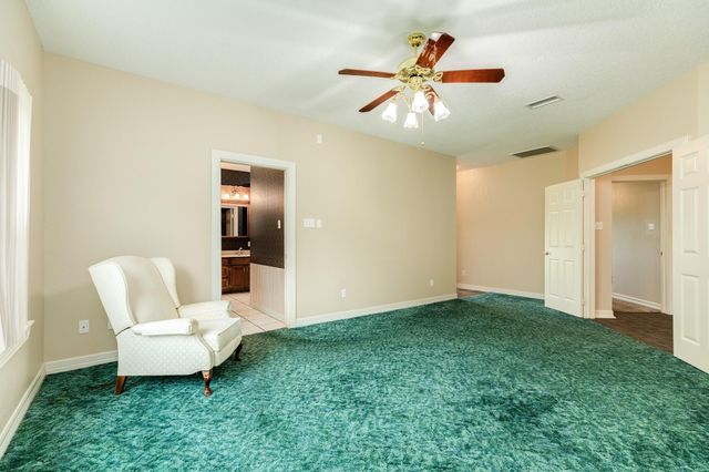 55 Mandevilla Court, Lake Jackson, TX 77566