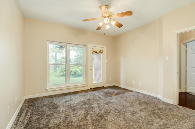 55 Mandevilla Court, Lake Jackson, TX 77566