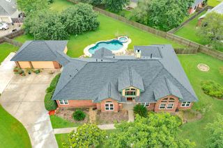 55 Mandevilla Court, Lake Jackson, TX 77566