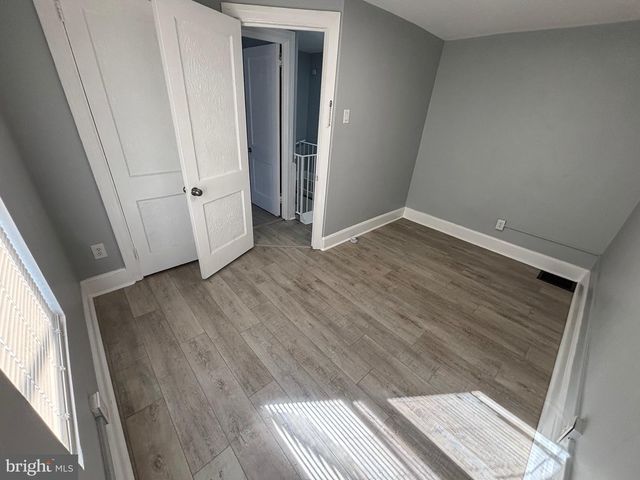 542 KEYSTONE AVE, Darby, PA 19023