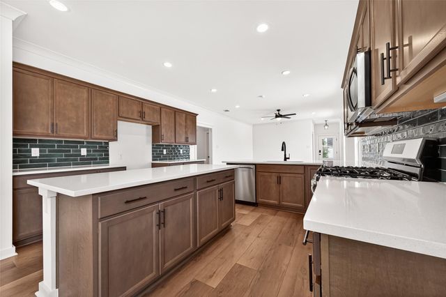 12955 Daniel Springs Lane, Magnolia, TX 77354