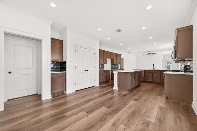 12955 Daniel Springs Lane, Magnolia, TX 77354