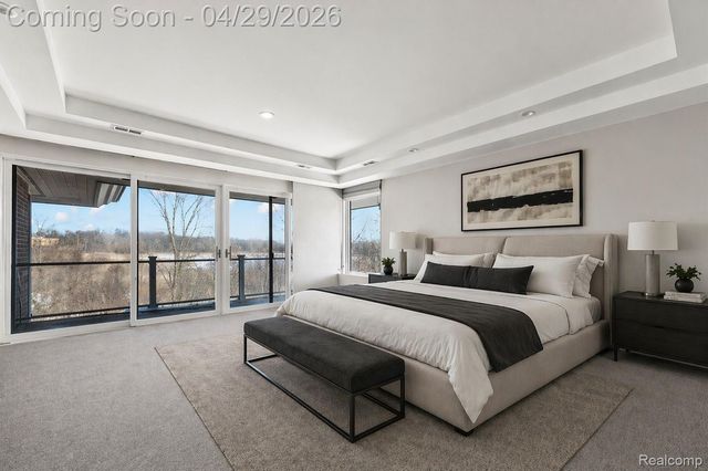 1208 HIDDEN LAKE Drive, Bloomfield Charter Township, MI 48302