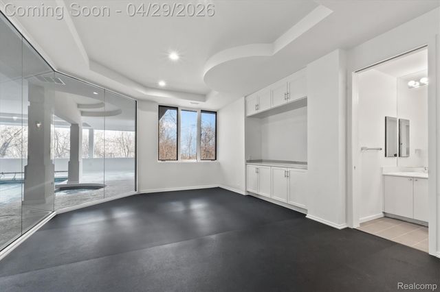 1208 HIDDEN LAKE Drive, Bloomfield Charter Township, MI 48302
