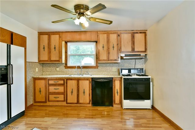 4625 Middle Drive, Youngstown, OH 44505