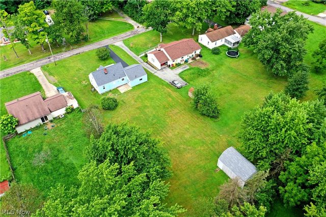 4625 Middle Drive, Youngstown, OH 44505