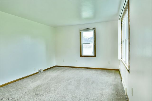 4625 Middle Drive, Youngstown, OH 44505