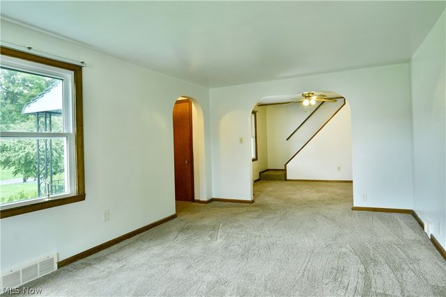 4625 Middle Drive, Youngstown, OH 44505