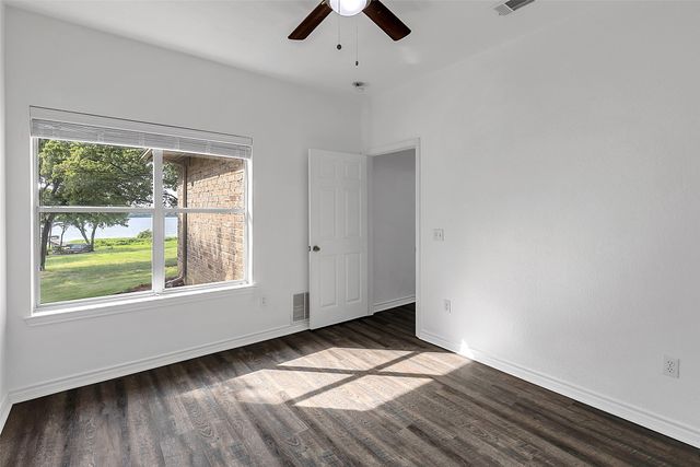 2858 Waters Edge, Quinlan, TX 75474