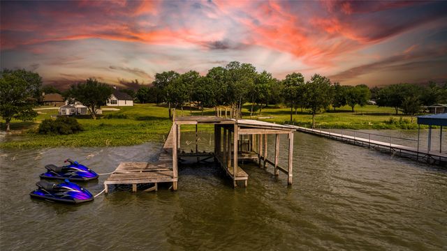 2858 Waters Edge, Quinlan, TX 75474